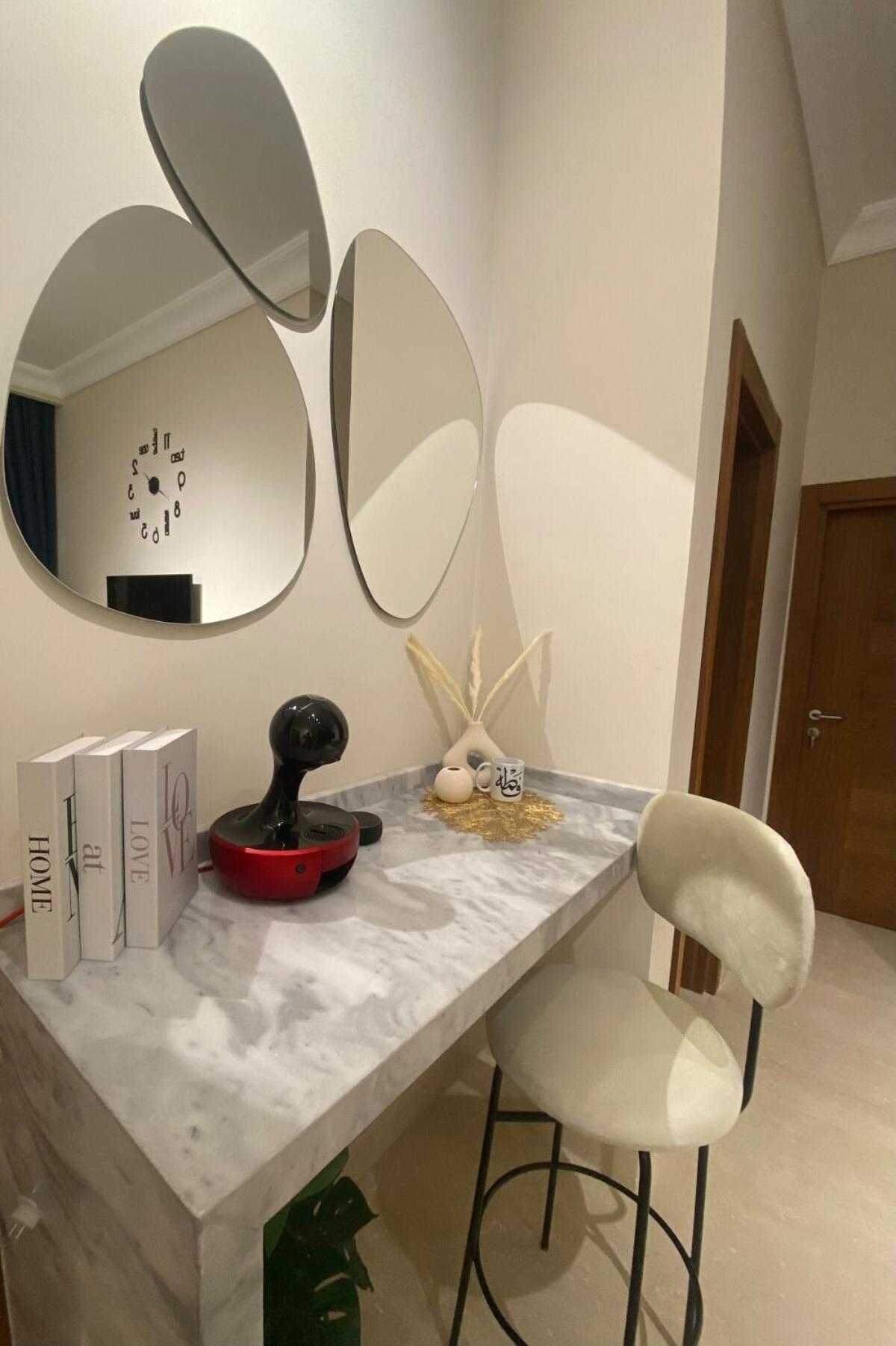 Peaceful Patio 2br At Auc & Westin Cairo