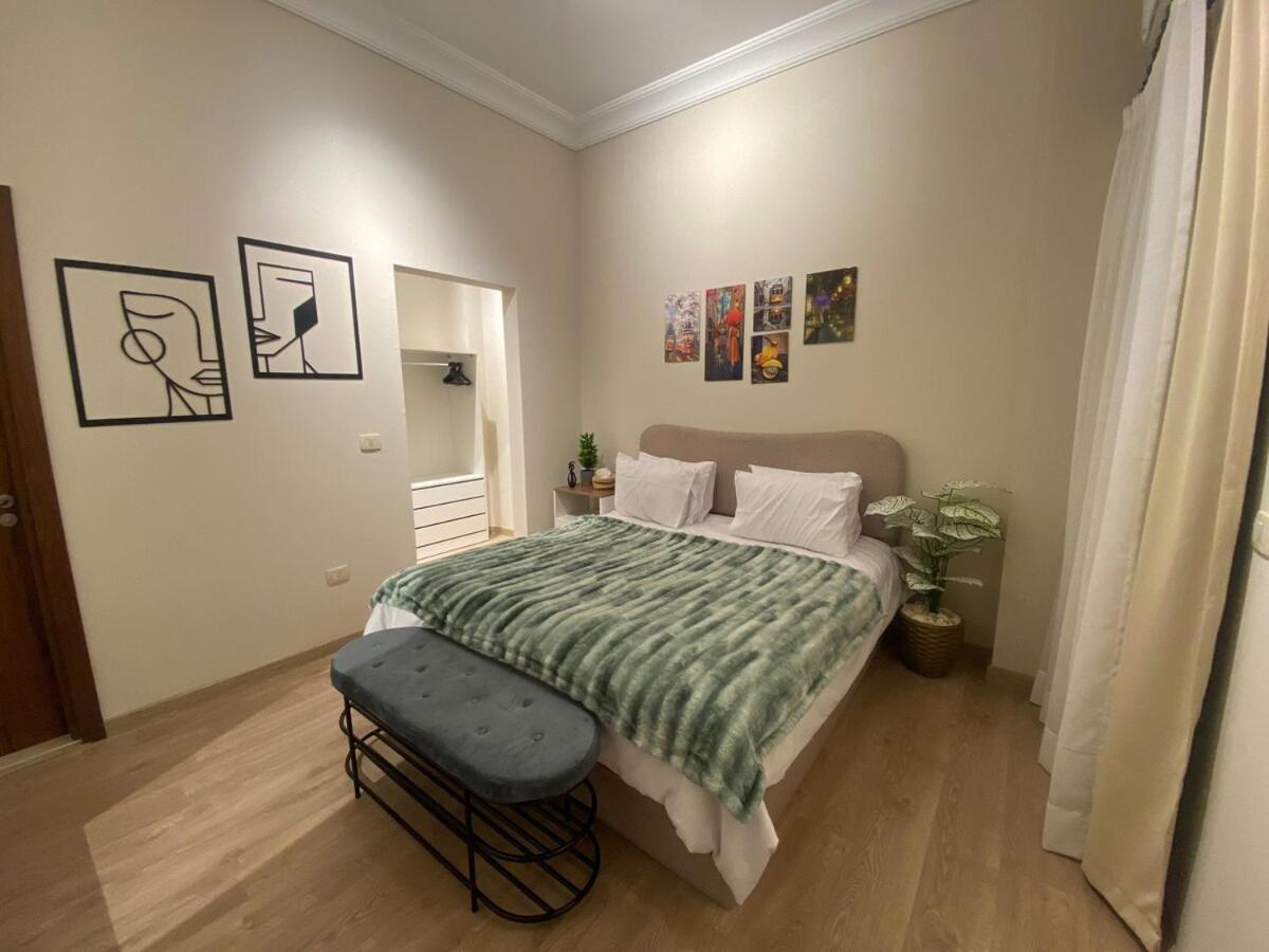Apartment Peaceful Patio 2br At Auc & Westin Cairo